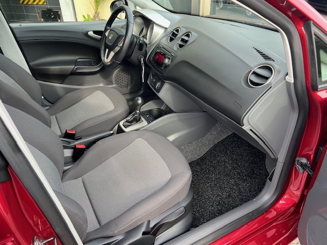 SEAT Ibiza IV Phase 2 SC 1.2 TSI DSG 105 ch Boîte auto