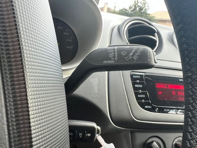 SEAT Ibiza IV Phase 2 SC 1.2 TSI DSG 105 ch Boîte auto