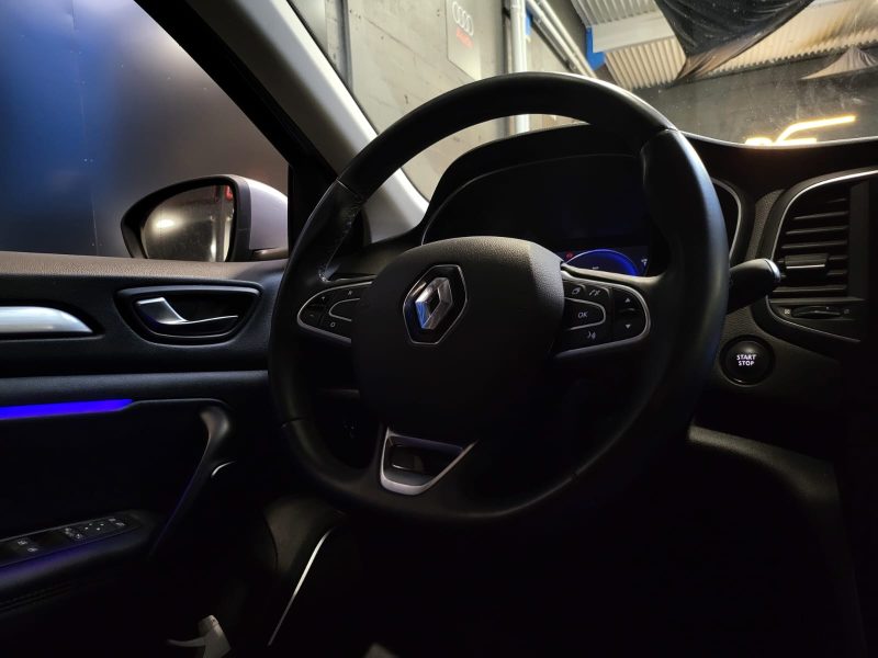 RENAULT MEGANE ESTATE 1.5 Blue DCI 115cv GT LINE /TOIT OUVRANT+CAMERA+CARPLAY+VIRTUAL COCKPIT/