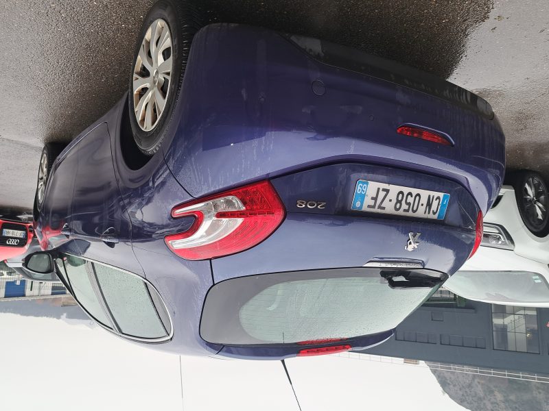 Peugeot 208 1.2 VTI 82 Cv 5P Ecran GPS Climatisation Crit'Air 1 CT ok 01/26