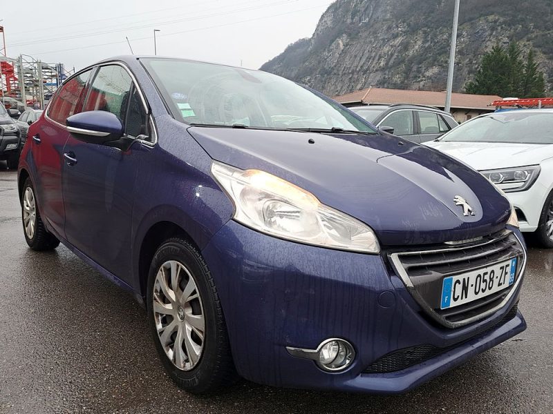 Peugeot 208 1.2 VTI 82 Cv 5P Ecran GPS Climatisation Crit'Air 1 CT ok 01/26