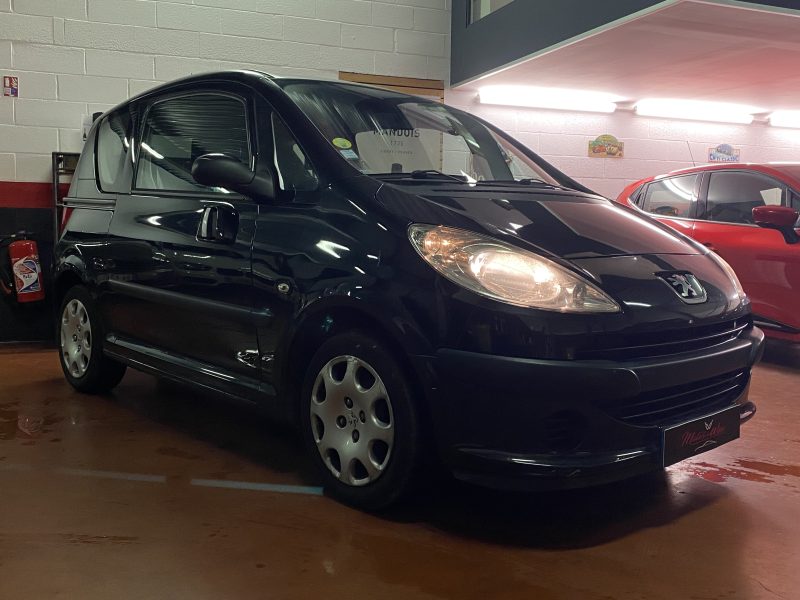 PEUGEOT 1007 1.4 75 Ch
