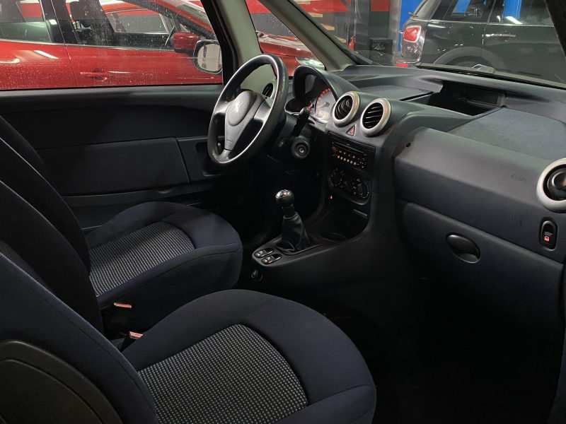 PEUGEOT 1007 1.4 75 Ch