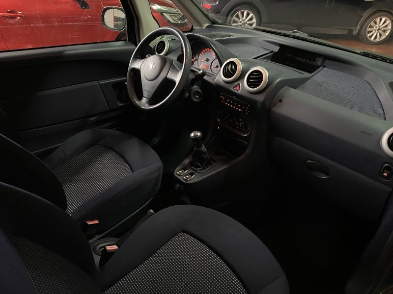 PEUGEOT 1007 1.4 75 Ch