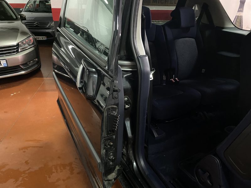 PEUGEOT 1007 1.4 75 Ch