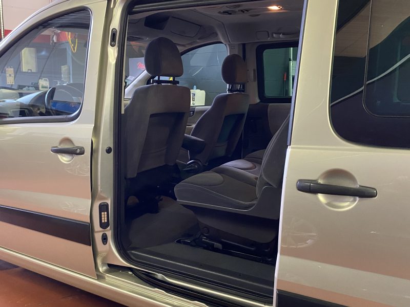 PEUGEOT EXPERT TEPEE 2.0 HDI 8 PLACES