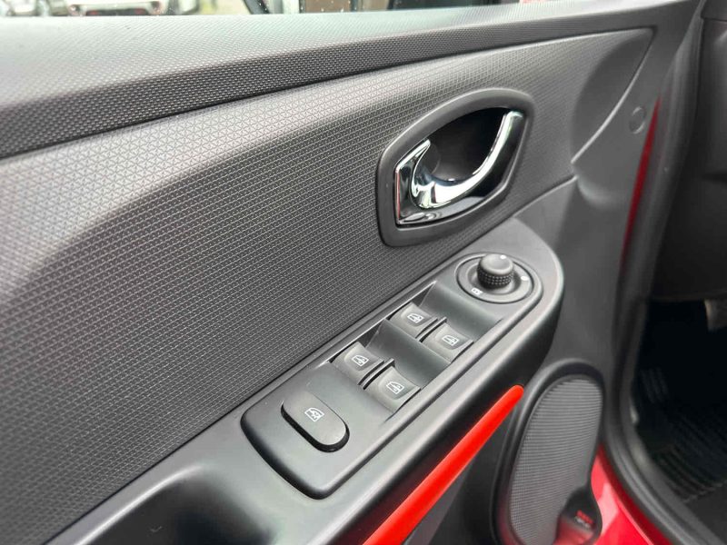 RENAULT CLIO IV 2013