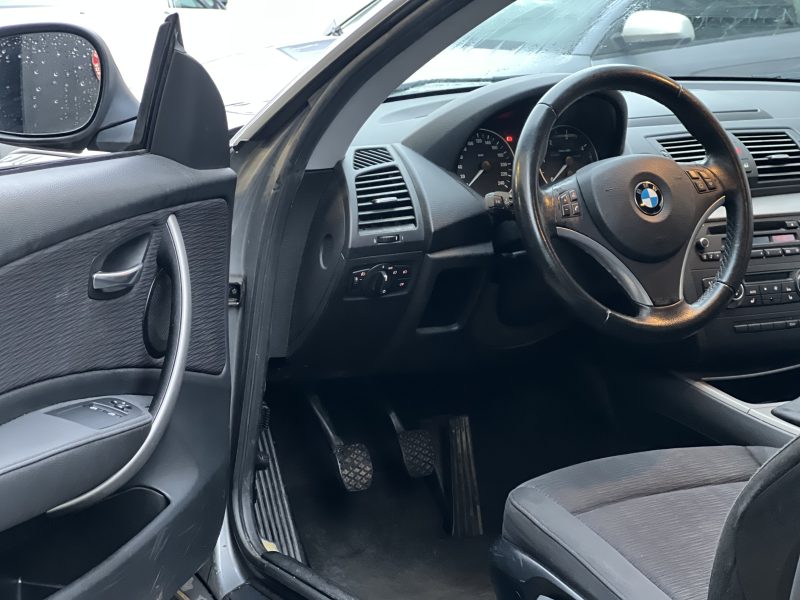 BMW SERIE 1 116D PAYEZ EN 4 X !