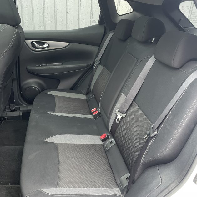 NISSAN QASHQAI 1.3 DIGT 140 N-CONNECTA 2WD Garantie 12 mois