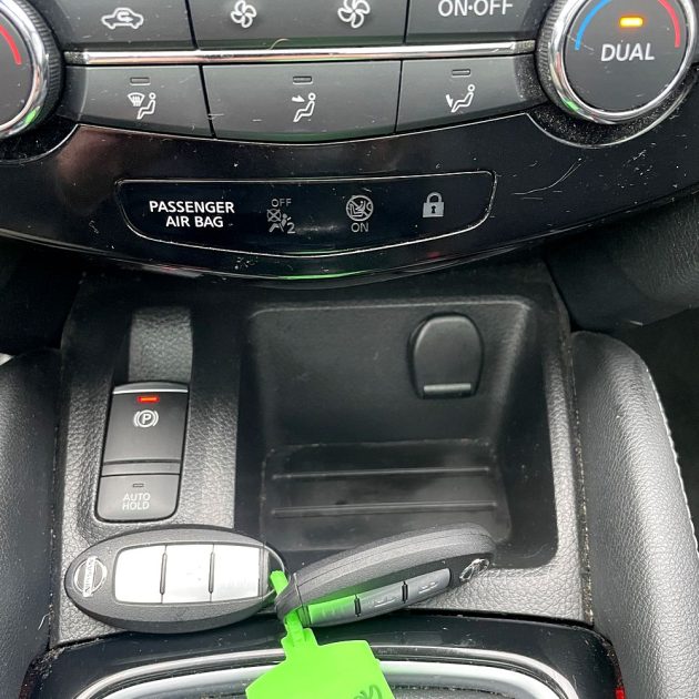 NISSAN QASHQAI 1.3 DIGT 140 N-CONNECTA 2WD Garantie 12 mois