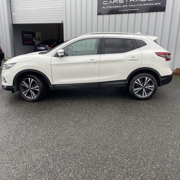 NISSAN QASHQAI 1.3 DIGT 140 N-CONNECTA 2WD Garantie 12 mois