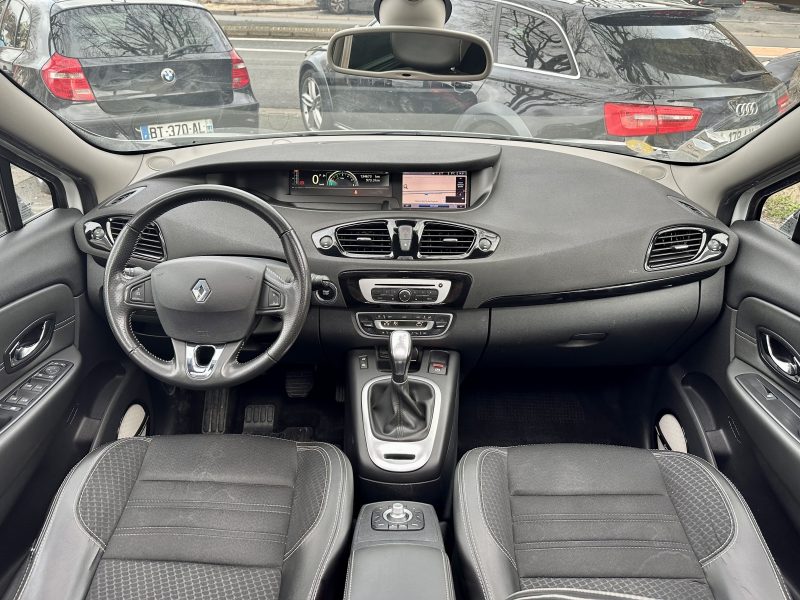 RENAULT SCÉNIC III 2016