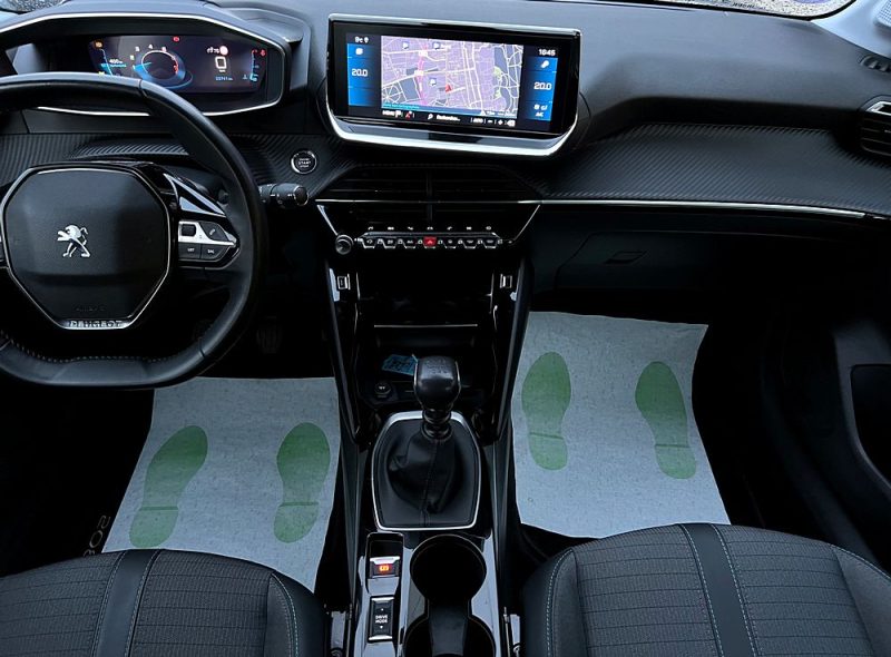 PEUGEOT 208 II ALLURE 1.2 100 Cv COMPTEUR 3D GPS APPLE & ANDROID CLE MAIN LIBRE BVM6 - GARANTIE 1 AN