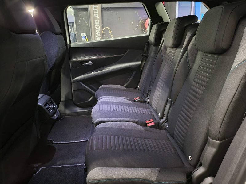 PEUGEOT 5008 1.2 PURETECH 130 cv ACTIVE PACK /7 PLACES / EAT8 / BLANC NACRE / VEHICULE NEUF