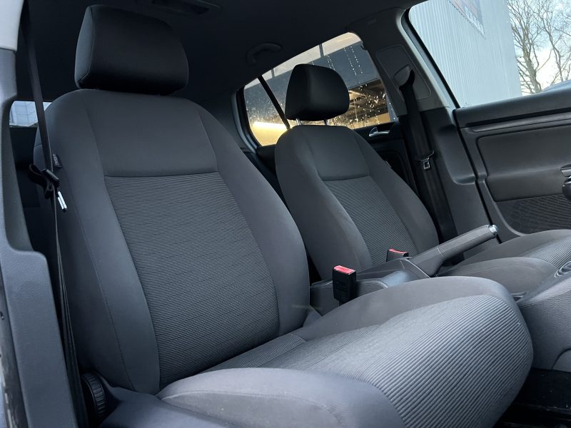 VOLKSWAGEN GOLF V 5 1.4 80 Cv ECRAN TACTILE BLUETOOTH REGULATEUR 5 PORTES - GARANTIE 1 AN