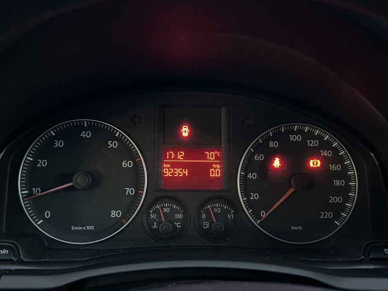 VOLKSWAGEN GOLF V 5 1.4 80 Cv ECRAN TACTILE BLUETOOTH REGULATEUR 5 PORTES - GARANTIE 1 AN