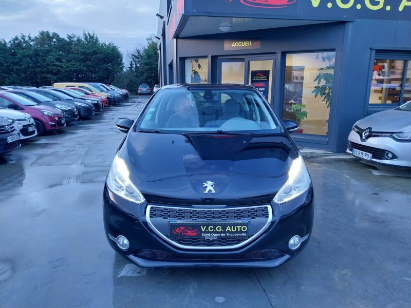 PEUGEOT 208 1.2 VTI 82 Allure