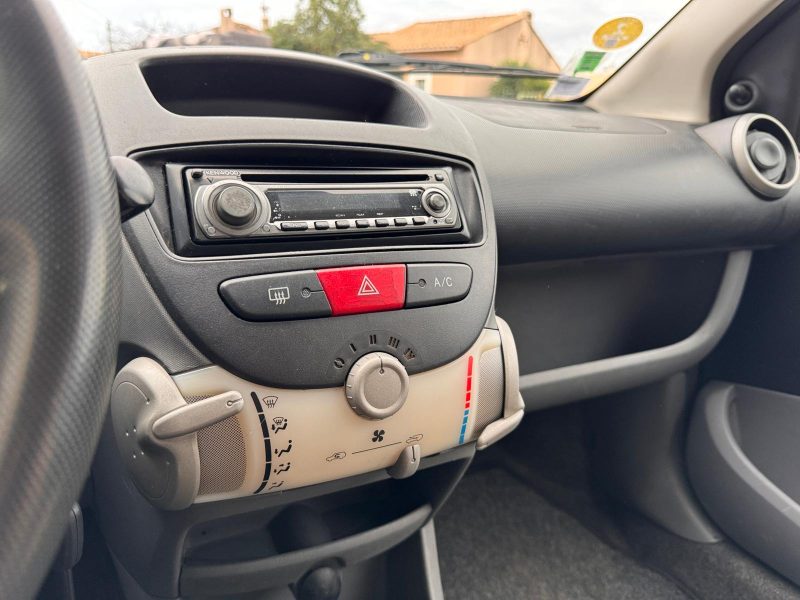 Peugeot 107 1.0L 68CH Urban Move