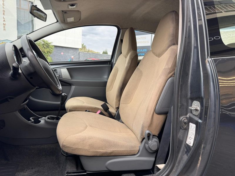 Peugeot 107 1.0L 68CH Urban Move