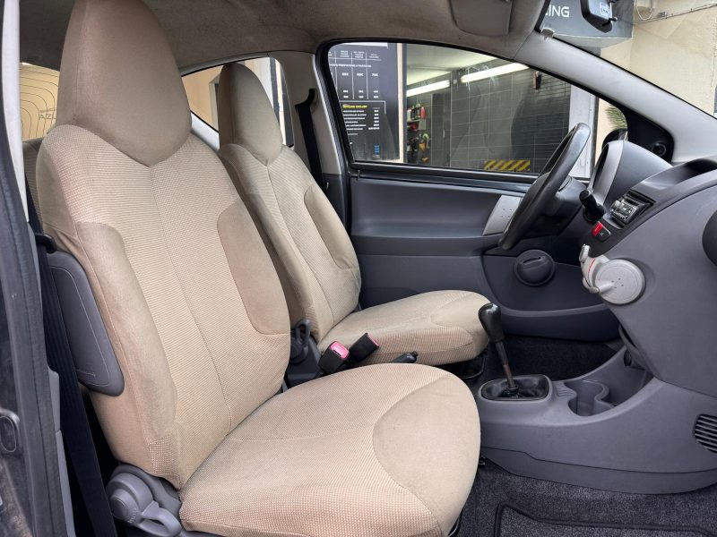 Peugeot 107 1.0L 68CH Urban Move