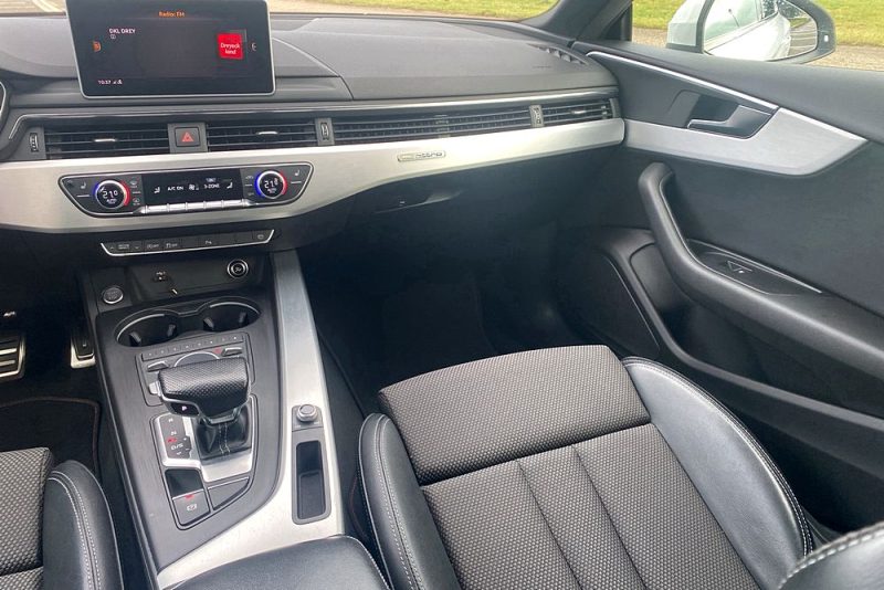 AUDI A5 SPORTBACK 40 TDI 190ch S line Quattro Pack Brillance+Eclairage+Rangement et Coffre