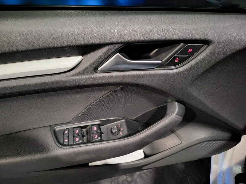 AUDI A3 Sportback 1.2 TFSI Siegs chauufant / CLIM BI-ZONE / Entretien complet AUDI