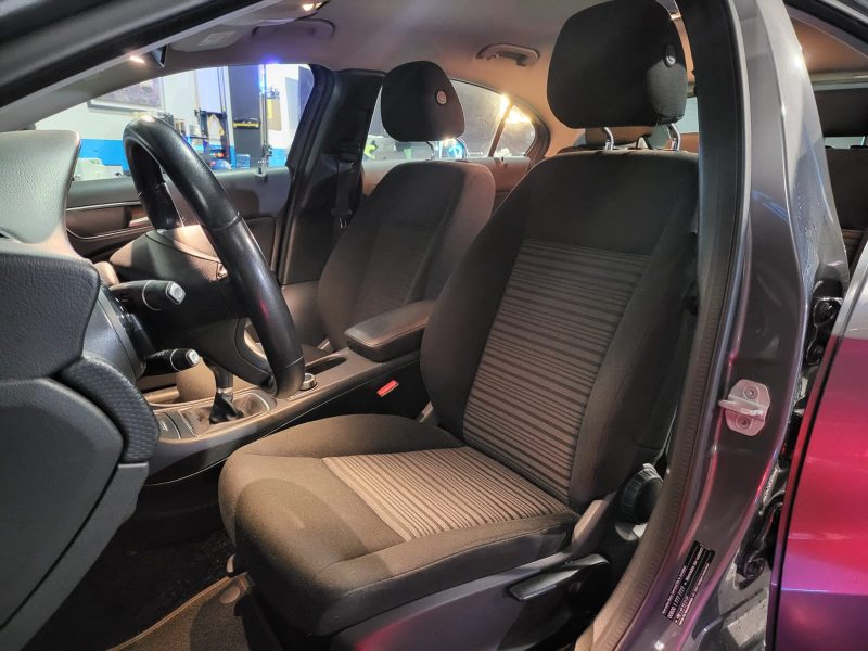 A 180 122 cv INTUITION / CAMERA AR / REGULATEUR