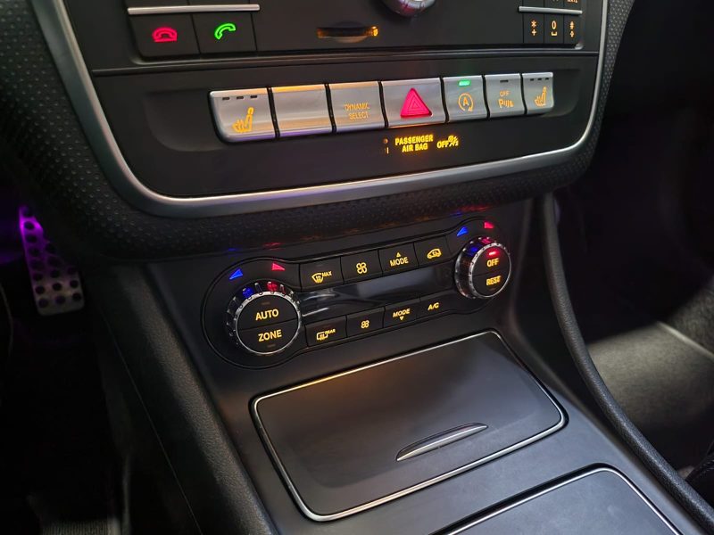 MERCEDES CLASSE A 180 122cv FASCINATION PACK AMG /TOI OUVRANT+HARMAN KARDON+CAR PLAY+LUMIERE D\'AM