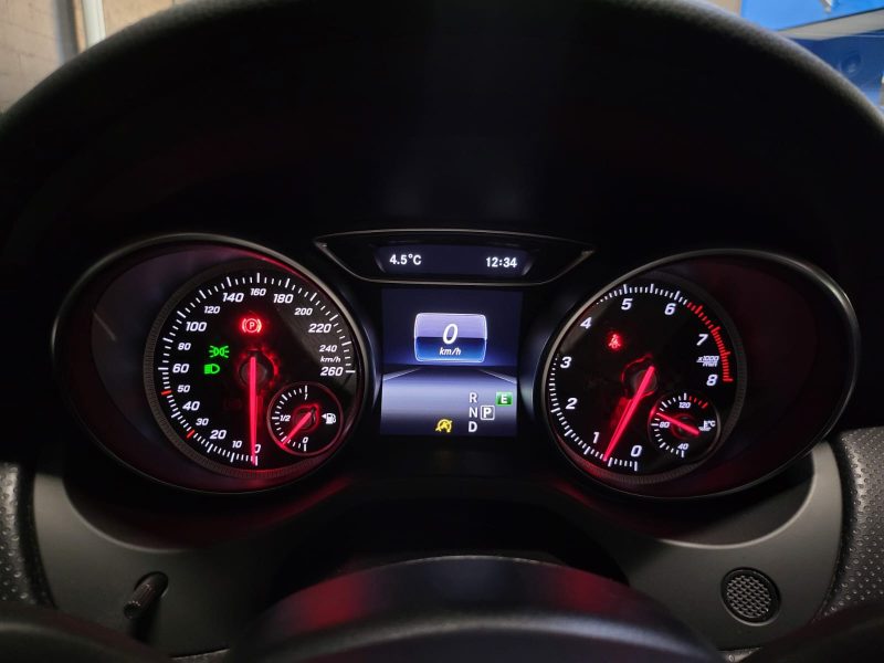 MERCEDES CLASSE A 180 122cv FASCINATION PACK AMG /TOI OUVRANT+HARMAN KARDON+CAR PLAY+LUMIERE D\'AM