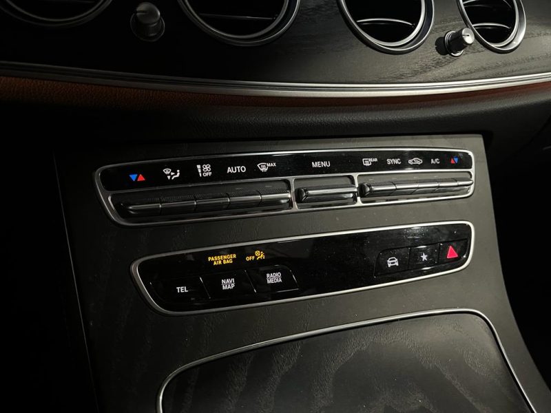 MERCEDES CLASSE E 220 D AMG LINE TOIT OUVRANT / TETE HAUTE / BURMEISTER 