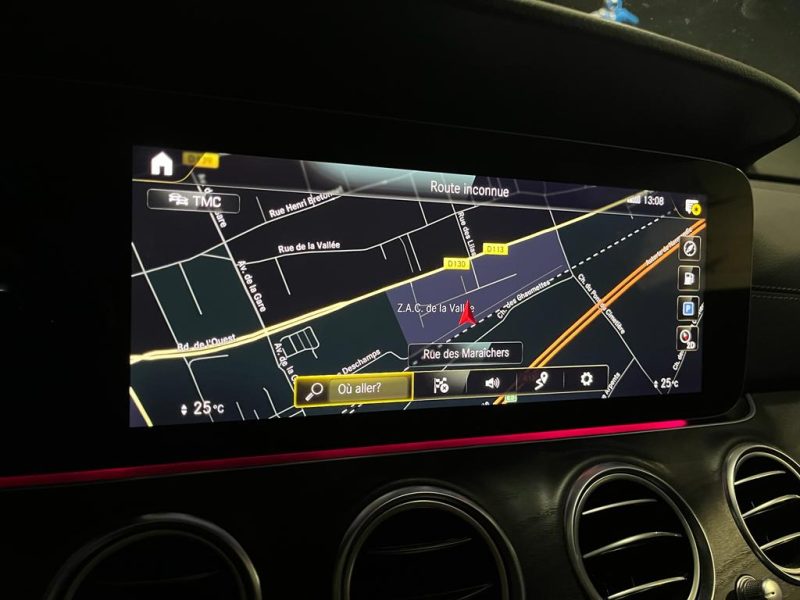 MERCEDES CLASSE E 220 D AMG LINE TOIT OUVRANT / TETE HAUTE / BURMEISTER 