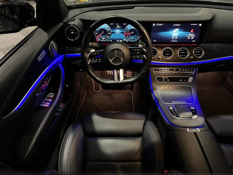 MERCEDES CLASSE E 220 D AMG LINE TOIT OUVRANT / TETE HAUTE / BURMEISTER 