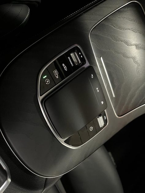 MERCEDES CLASSE E 220 D AMG LINE TOIT OUVRANT / TETE HAUTE / BURMEISTER 