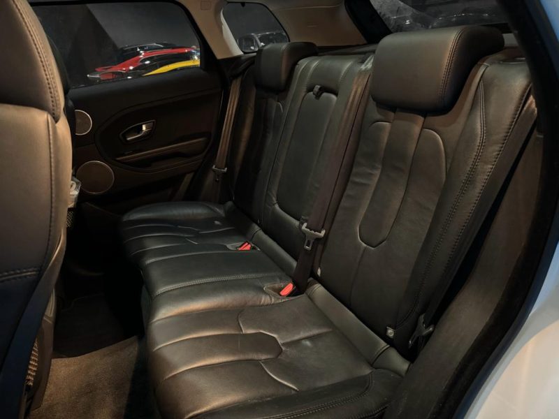 LAND ROVER RANGE ROVER EVOQUE 2.2 D 4x4 150 cv TD4 DYNAMIC / TOIT PANO / SIEGES ELECTRIQUE