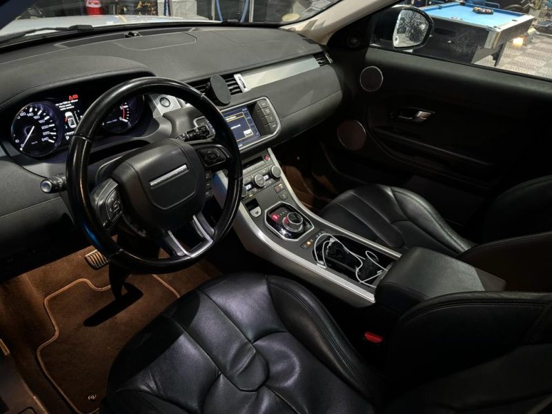 LAND ROVER RANGE ROVER EVOQUE 2.2 D 4x4 150 cv TD4 DYNAMIC / TOIT PANO / SIEGES ELECTRIQUE