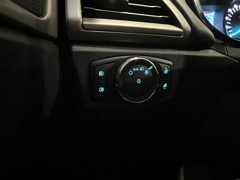 2.0 Hybrid 190 cv VIGNALE / CAMERA AR / CARPLAY / SIEGES ELECTRIQUE