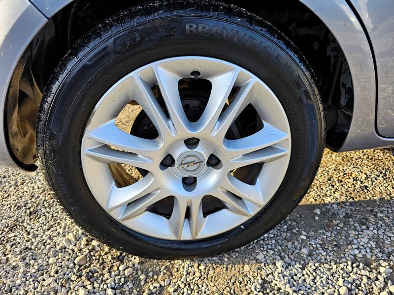 OPEL CORSA D  1.2. 80 CH CLIM 5 PORTES 