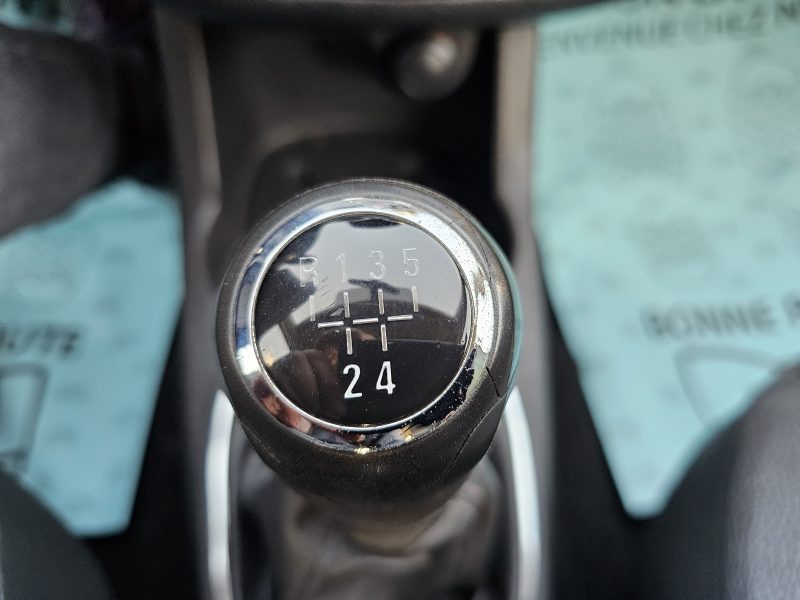 OPEL CORSA D  1.2. 80 CH CLIM 5 PORTES 