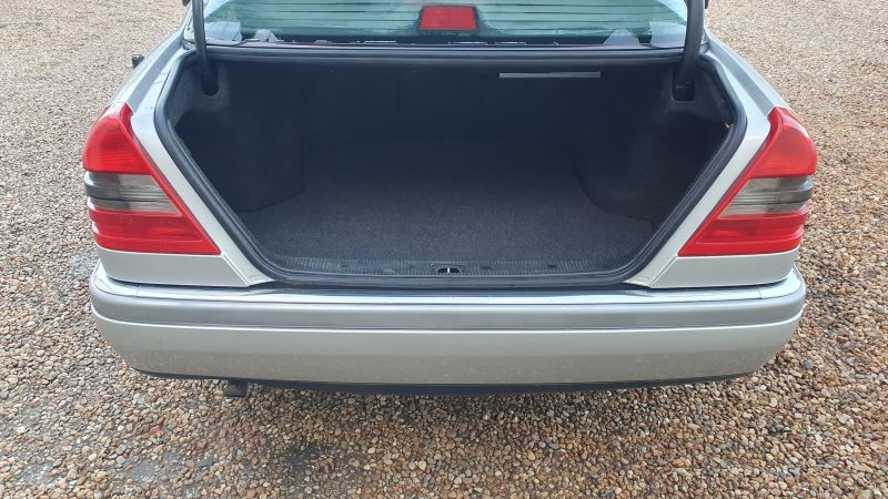 MERCEDES C 180  1.8 i 122 ch ( W202 ) ELEGANCE BA