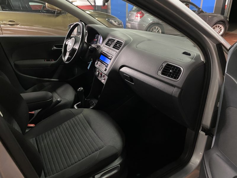 VOLKSWAGEN POLO V 1.2 70 CH / Radar de recul