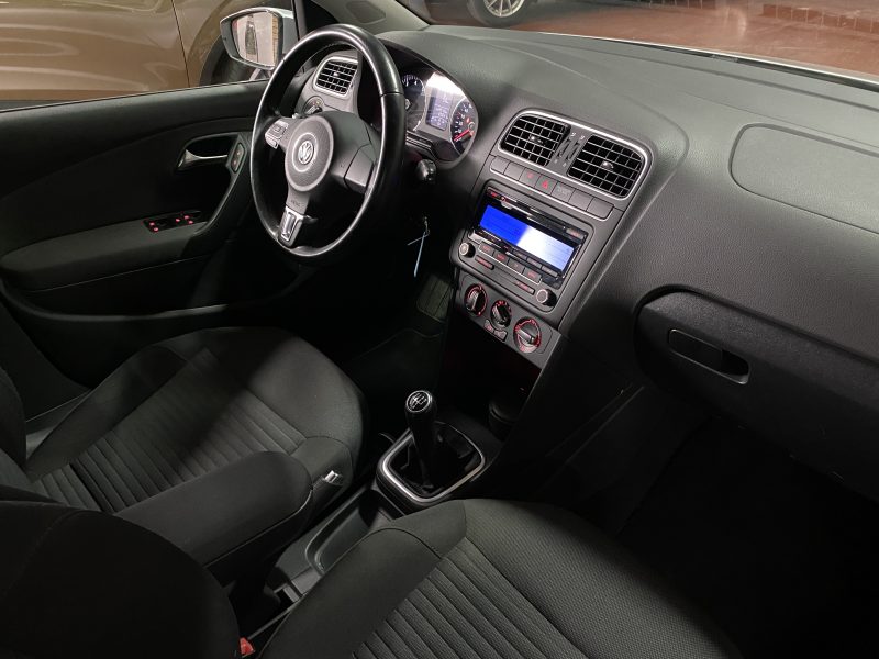 VOLKSWAGEN POLO V 1.2 70 CH / Radar de recul