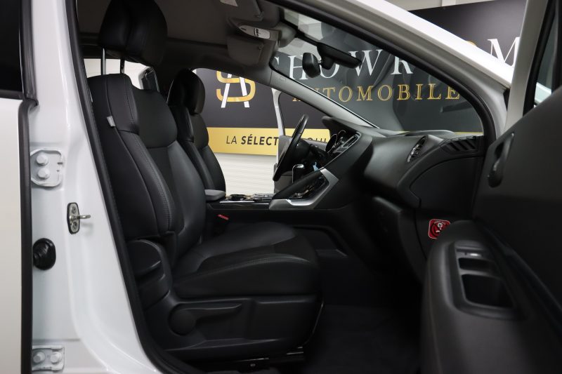 PEUGEOT 3008 SUV 2015