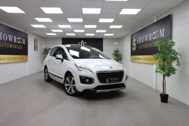 PEUGEOT 3008 SUV 2015