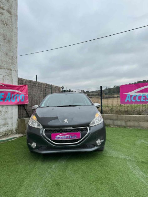 PEUGEOT 208 I 2015