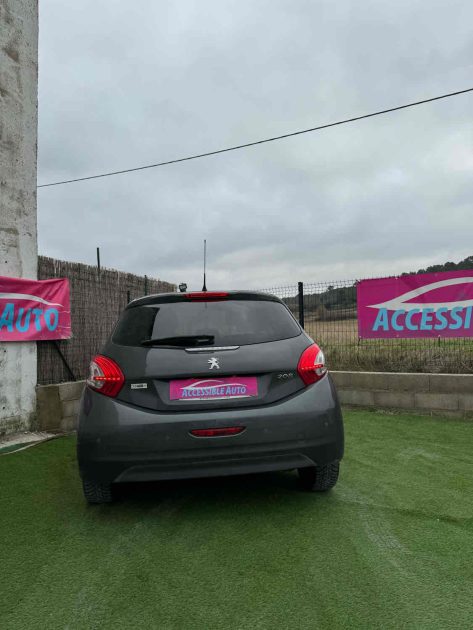 PEUGEOT 208 I 2015