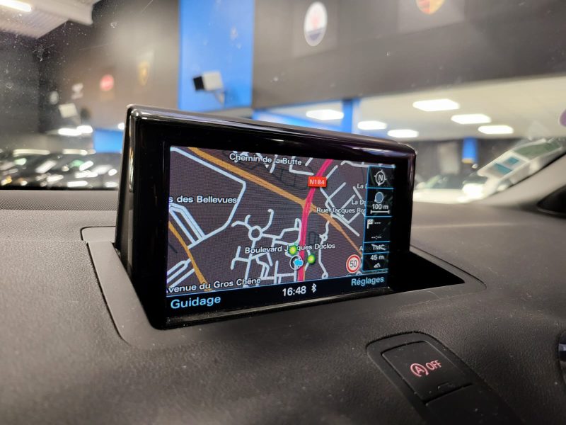 AUDI A1 Sportback 1.4 TFSI 125cv AMBITION LUXE 2ème MAIN TOIT OUVRANT / INTERIEUR CUIR