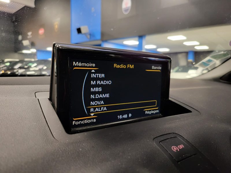 AUDI A1 Sportback 1.4 TFSI 125cv AMBITION LUXE 2ème MAIN TOIT OUVRANT / INTERIEUR CUIR