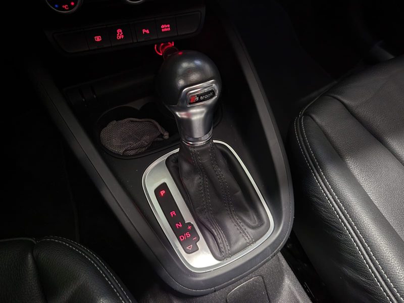 AUDI A1 Sportback 1.4 TFSI 125cv AMBITION LUXE 2ème MAIN TOIT OUVRANT / INTERIEUR CUIR