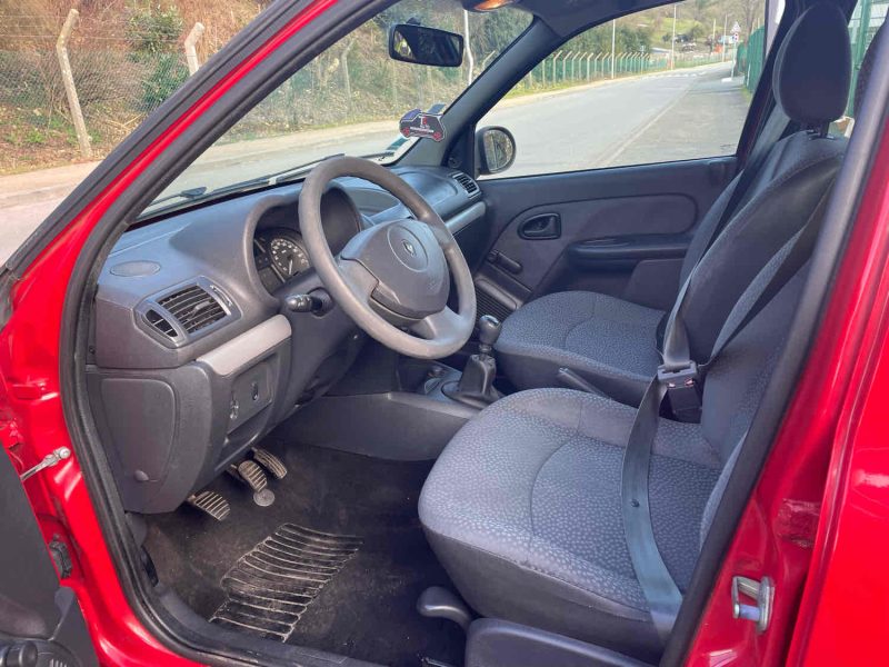 RENAULT CLIO II 1.2i 60CV