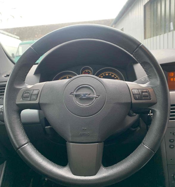 OPEL ASTRA H 2006